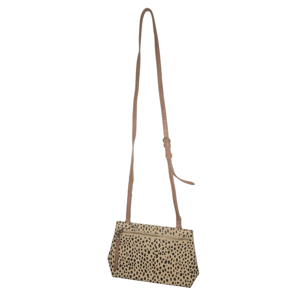 Universal thread leopard purse